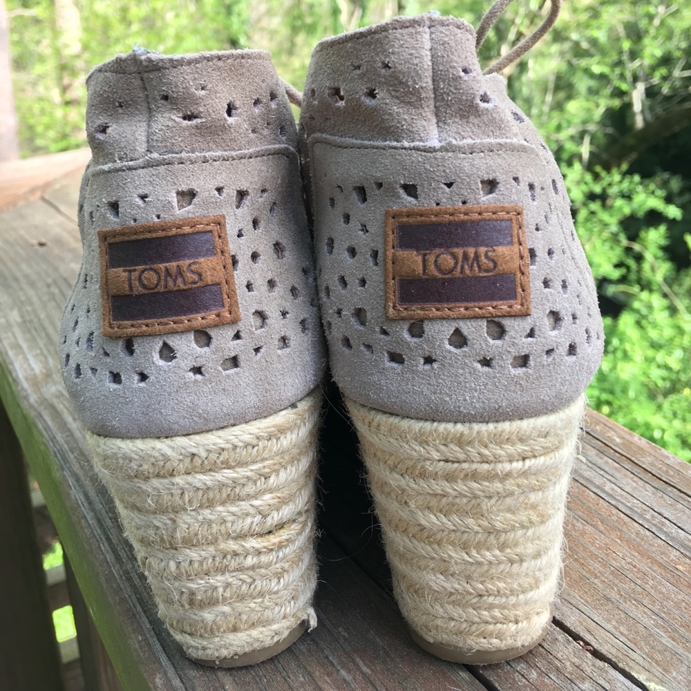 Toms gray summer Wedges